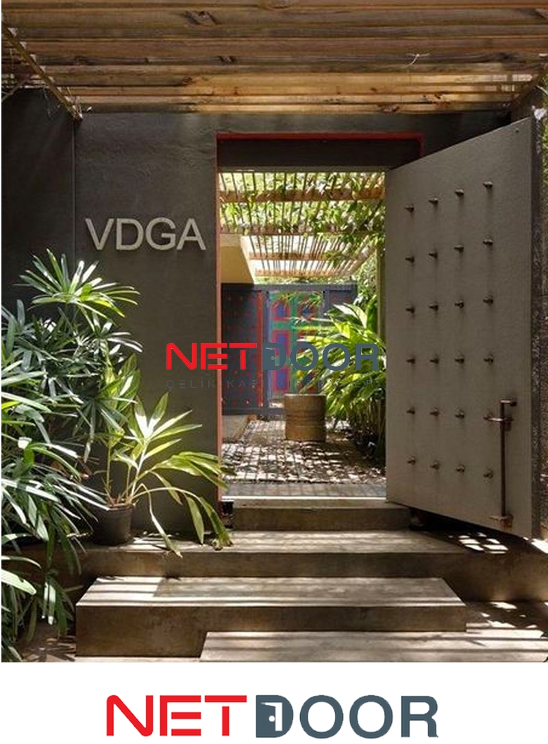 Bodrum Pivot Kapı PV-72